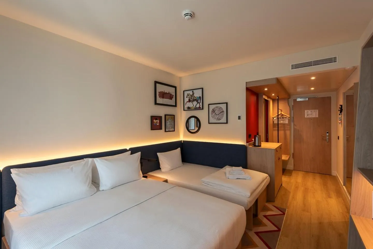 *** Hotel Hampton By Hilton Dresden City Centre Tyskland